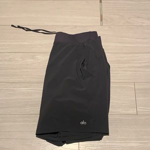 ALO men’s shorts (gray)